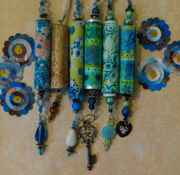 Read more about the article Fan Pull – Dangles – Ornaments Papercraft