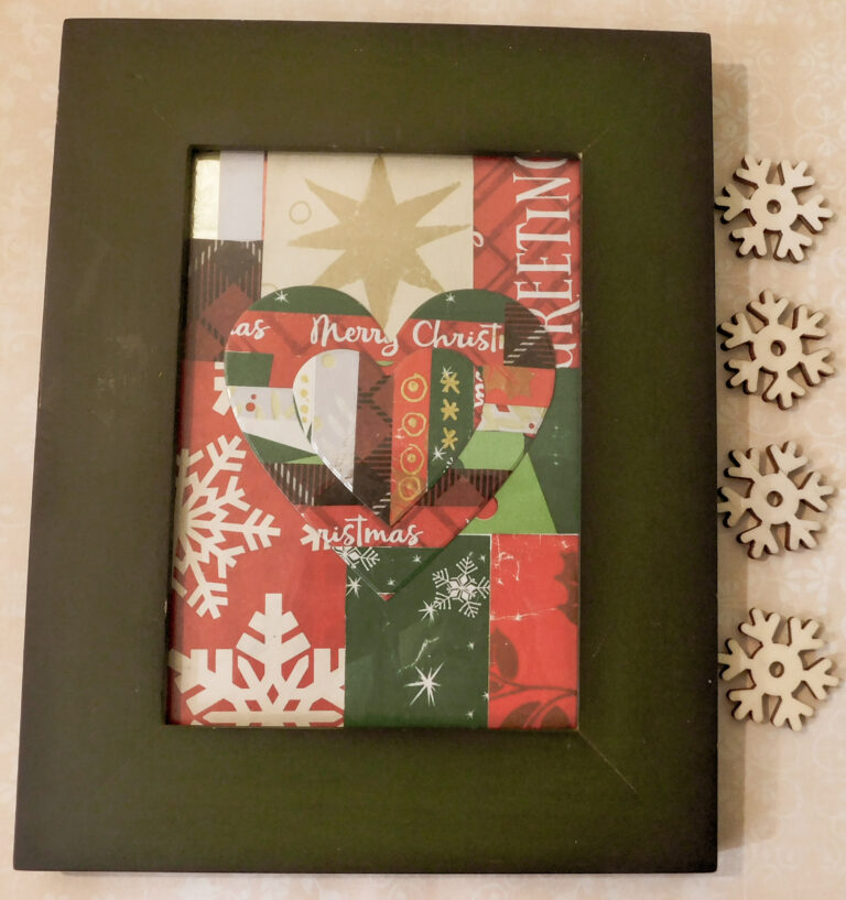 Read more about the article Wrapping Paper Folk Art